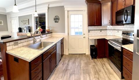 218 Prospect St, Chicopee, MA 01013 photo 6