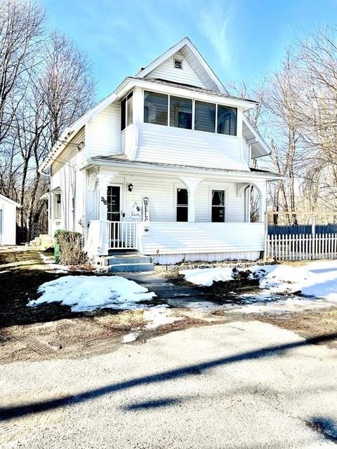 218 Prospect St, Chicopee, MA 01013 photo 2