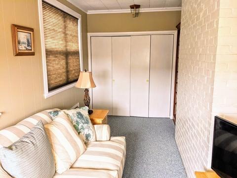 384 Montgomery, Fall River, MA 02720 photo 12