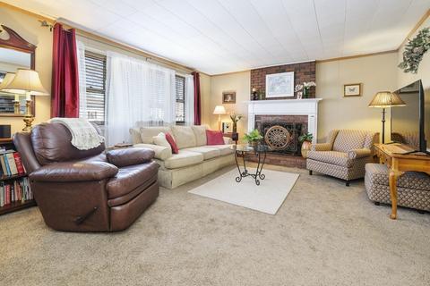 169 Bay State Rd, Chicopee, MA 01020 photo 3