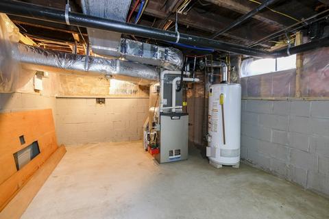 169 Bay State Rd, Chicopee, MA 01020 photo 17