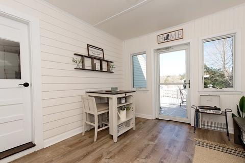 500 Common St, Walpole, MA 02081 photo 9