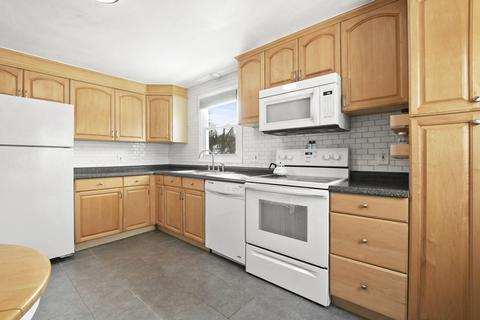 112 Acton St, Maynard, MA 01754 photo 6