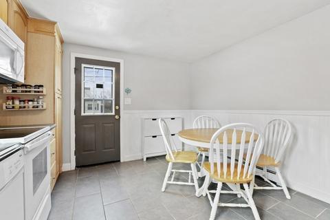 112 Acton St, Maynard, MA 01754 photo 3