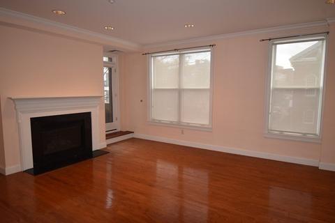 64 Sewall Ave #202, Brookline, MA 02446 photo 9