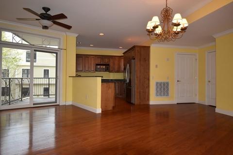 64 Sewall Ave #202, Brookline, MA 02446 photo 2