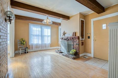 51 Washington Rd, Springfield, MA 01108 photo 4