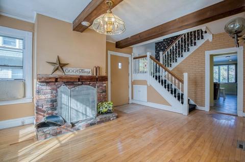 51 Washington Rd, Springfield, MA 01108 photo 3