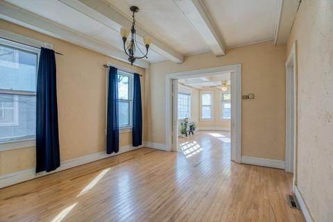 51 Washington Rd, Springfield, MA 01108 photo 7