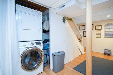326 Parkerview, Springfield, MA 01129 photo 24