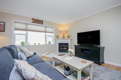 326 Parkerview, Springfield, MA 01129 photo 5
