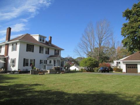 68 Jonathan St, Gardner, MA 01440 photo 4