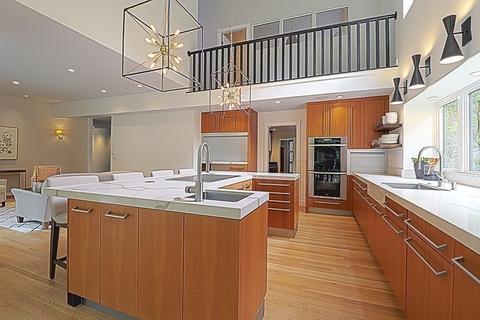 6 Sutton Pl, Acton, MA 01720 photo 2