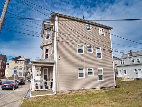 14 Downing St, Fall River, MA 02723 photo 4