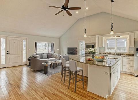 140 Dedham St, Canton, MA 02021 photo 5