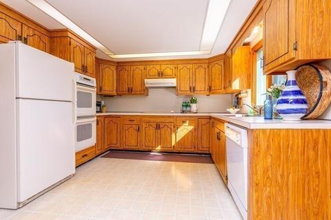 54 Maureen Rd, Barnstable, MA 02632 photo 9