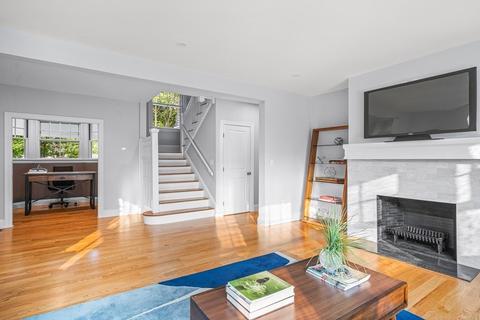 10 Denton Rd, Wellesley, MA 02482 photo 16