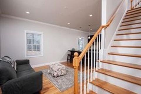 10 Pierce St #7, Reading, MA 01867 photo 8