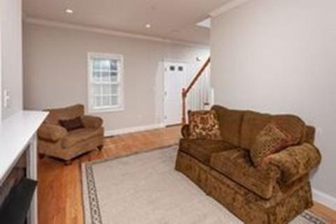 10 Pierce St #7, Reading, MA 01867 photo 4