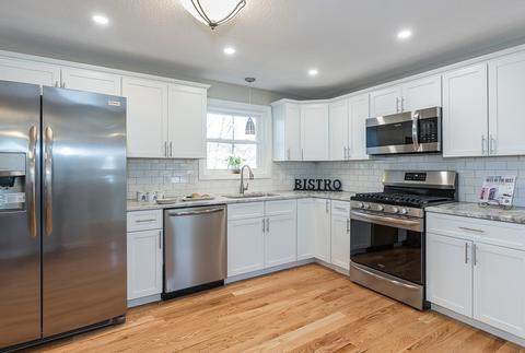 251 Senator St, Springfield, MA 01129 photo 2
