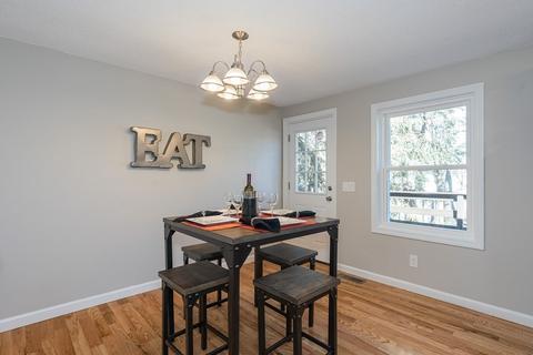 251 Senator St, Springfield, MA 01129 photo 16