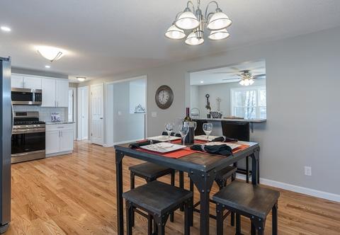 251 Senator St, Springfield, MA 01129 photo 17