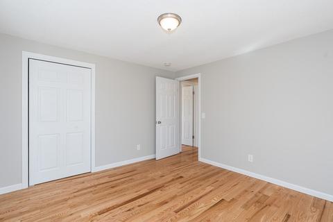 251 Senator St, Springfield, MA 01129 photo 21