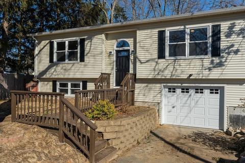251 Senator St, Springfield, MA 01129 photo 1