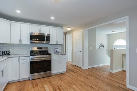 251 Senator St, Springfield, MA 01129 photo 6