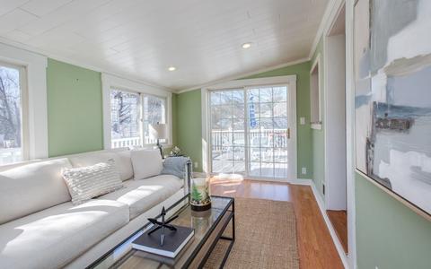 216 Maple St, Danvers, MA 01923 photo 2