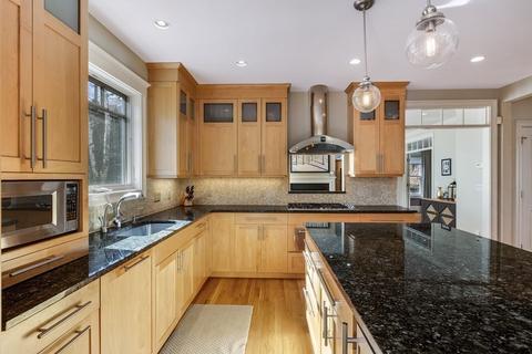 19 Gerald Rd, Marblehead, MA 01945 photo 8