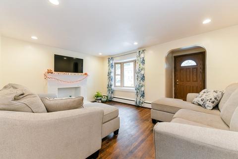 35 Park St, Dedham, MA 02026 photo 7