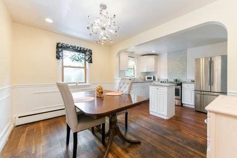 35 Park St, Dedham, MA 02026 photo 8