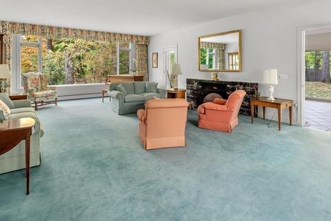 260 Lee St, Brookline, MA 02445 photo 6