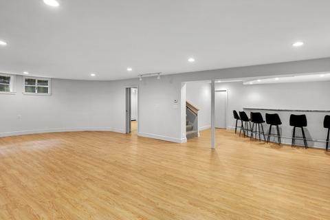 260 Lee St, Brookline, MA 02445 photo 16