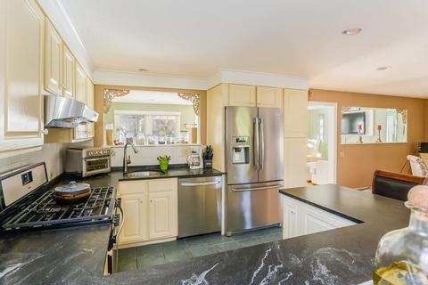 271 Pine St, Barnstable, MA 02632 photo 5