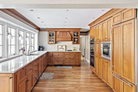 468 Forest St, Dunstable, MA 01827 photo 3