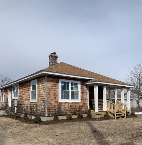 102 Arcadia Blvd, Springfield, MA 01118 photo 1
