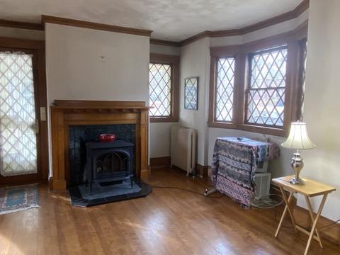 8 Berwick St, Worcester, MA 01602 photo 3