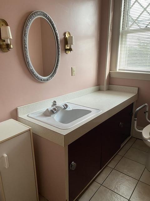 8 Berwick St, Worcester, MA 01602 photo 18
