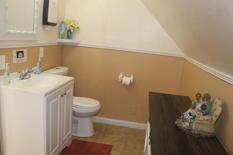 76 Florida St, Springfield, MA 01109 photo 42