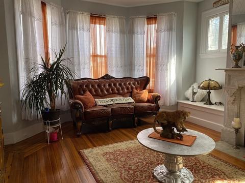 76 Florida St, Springfield, MA 01109 photo 4