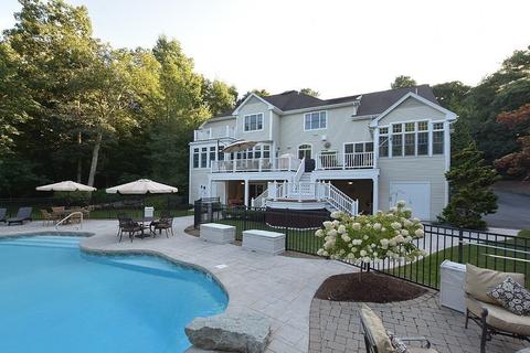 156 Forest St, Raynham, MA 02767 photo 6