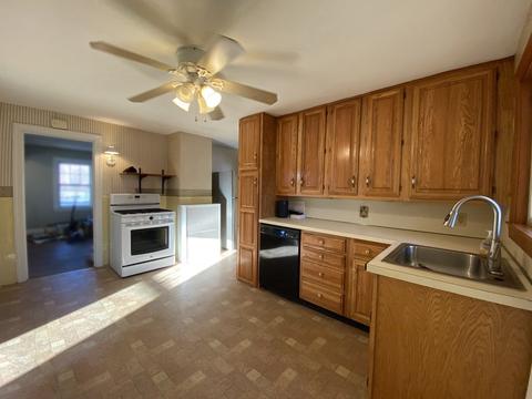 127 Mill St, Worcester, MA 01603 photo 9
