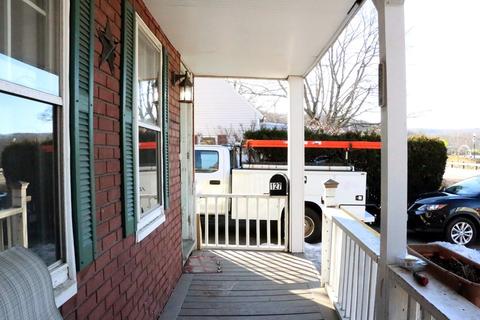 127 Mill St, Worcester, MA 01603 photo 3
