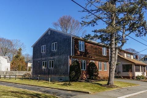 35 Cedar St, Marblehead, MA 01945 photo 2