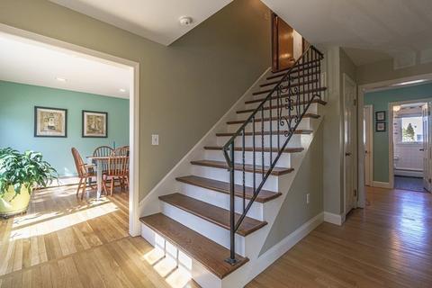 35 Cedar St, Marblehead, MA 01945 photo 15