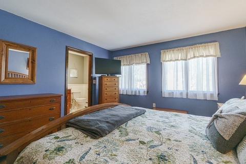 35 Cedar St, Marblehead, MA 01945 photo 26