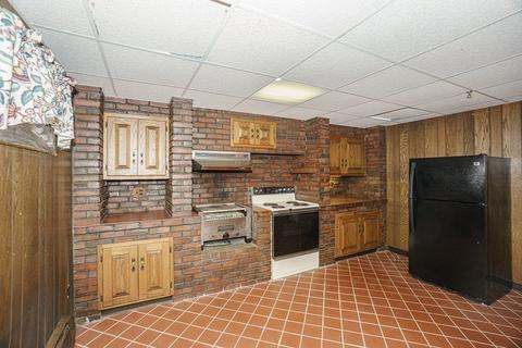 35 Cedar St, Marblehead, MA 01945 photo 37