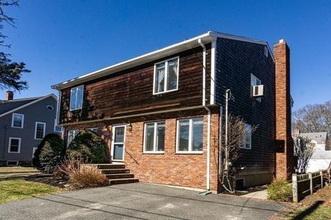 35 Cedar St, Marblehead, MA 01945 photo 1